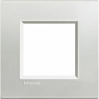 LNA4802AG LivingLight Рамка прямоугольная, 1 пост, цвет Серебро